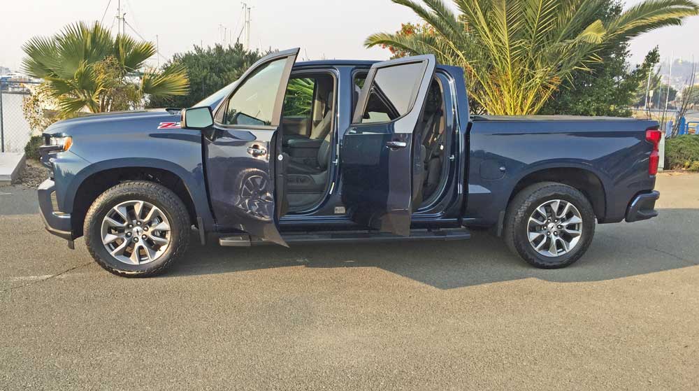 2019-silverado-rst-side-view-open-doors.jpg