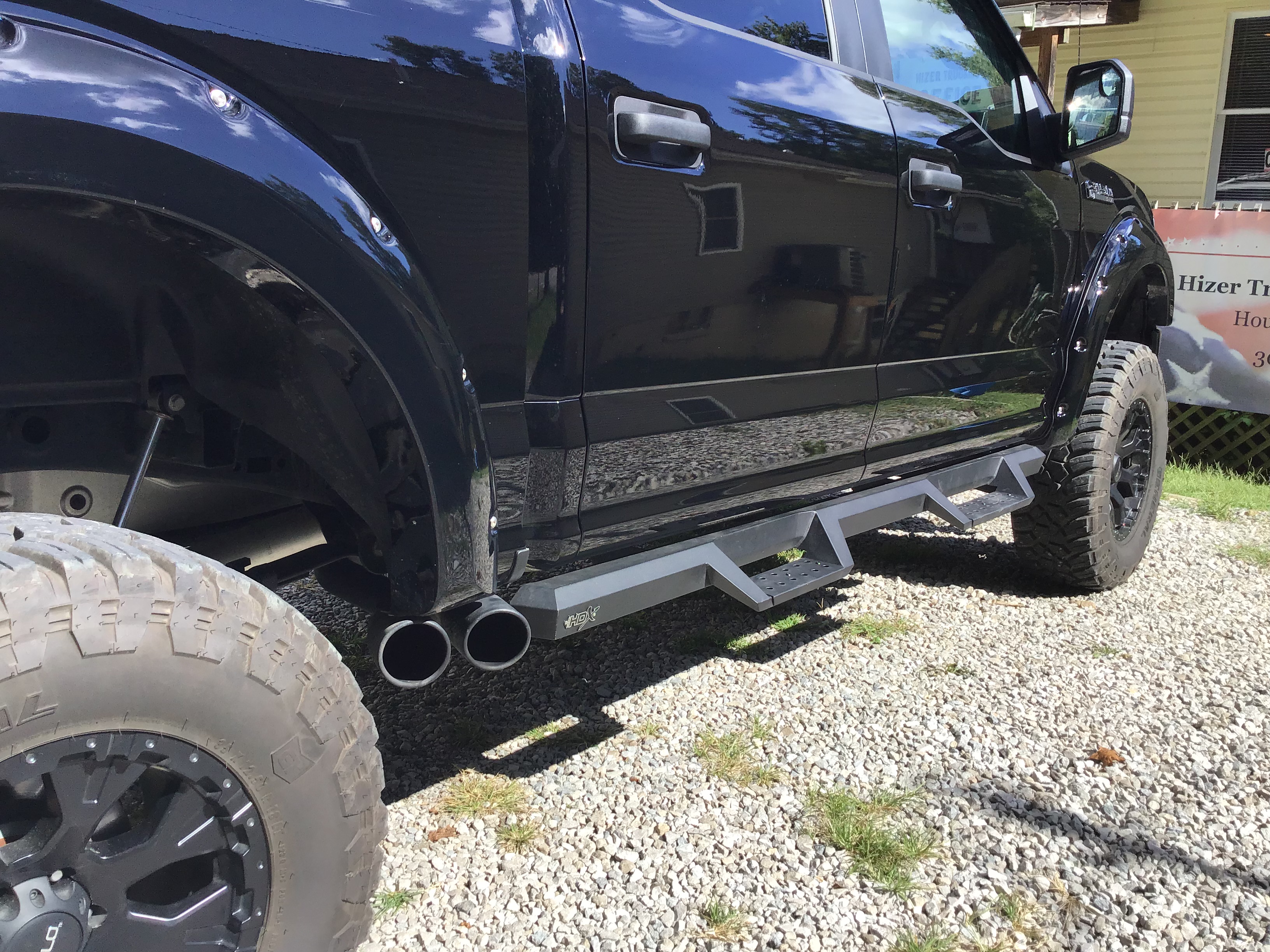 Your Guide to Nerf Bars, Running Boards, and Rock Sliders in 2020