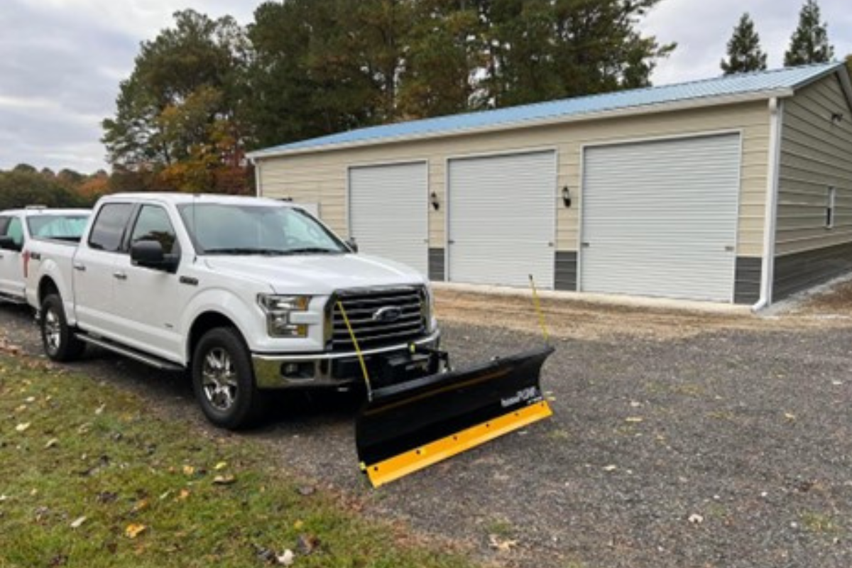 How To Equip Your Truck With the Best Snow Plow for Winter