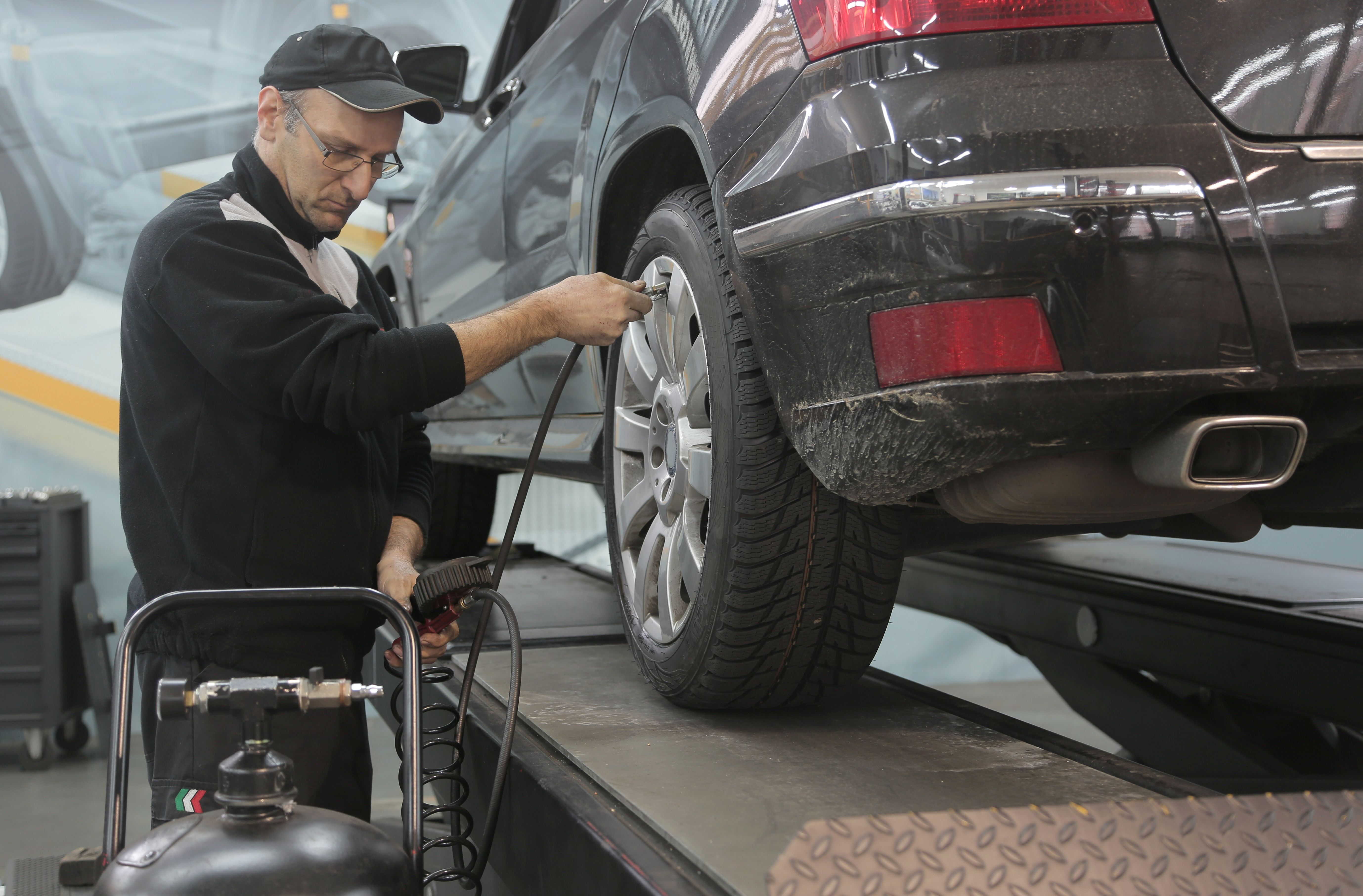 How to Let Air Out of Tires Safely: A Practical Guide for Truck Owners