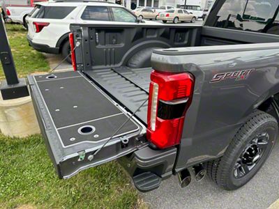 BillieBars Tailgate Cover with Integrated Cup Holders (23-25 F-250 Super Duty)