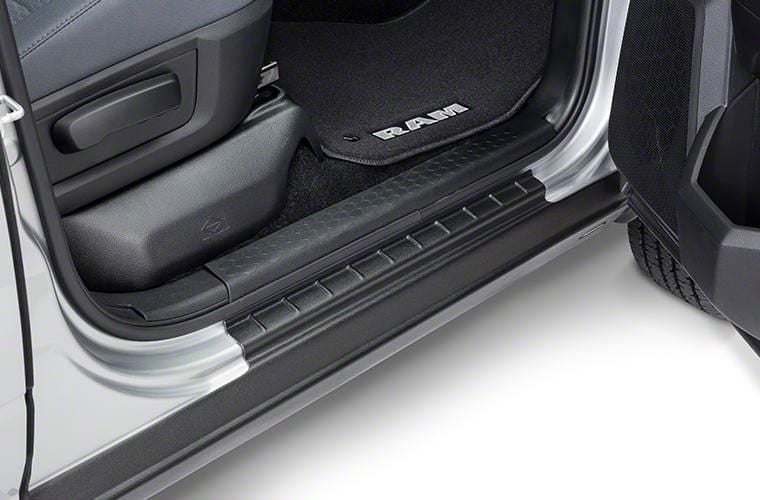 Bushwacker Truck Trail Armor Rocker Panel for 2014-18 Silverado/Sierra 1500