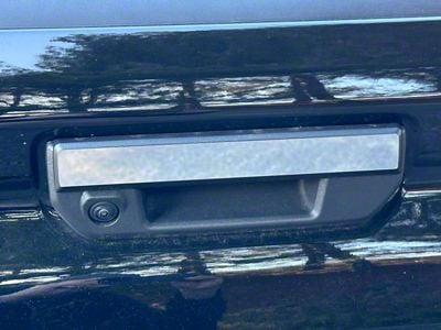 Tailgate Handle Accent Trim; Stainless Steel (23-25 Colorado)