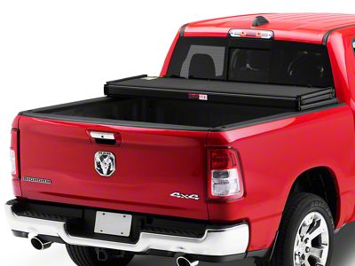 Extang Solid Fold 2.0 Tonneau Cover (19-24 RAM 1500 w/o Multifunction Tailgate)