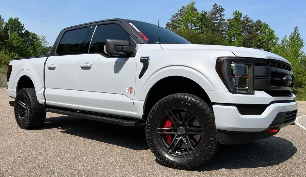 6-Piston Front Big Brake Kit with 16-Inch Slotted Rotors; Red Calipers (21-24 F-150)