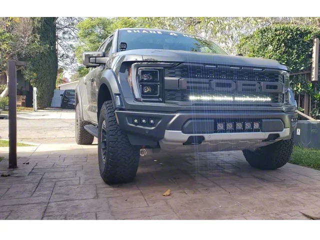 Single 40-Inch White LED Light Bar with Grille Mounting Brackets (21-23 F-150 Raptor)