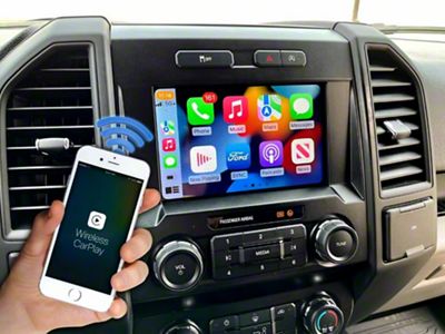 Infotainment 4 to 8-Inch Sync 4 Touchscreen Upgrade with Small USB Media Hub and 2-Switch Openings (20-22 F-250 Super Duty)