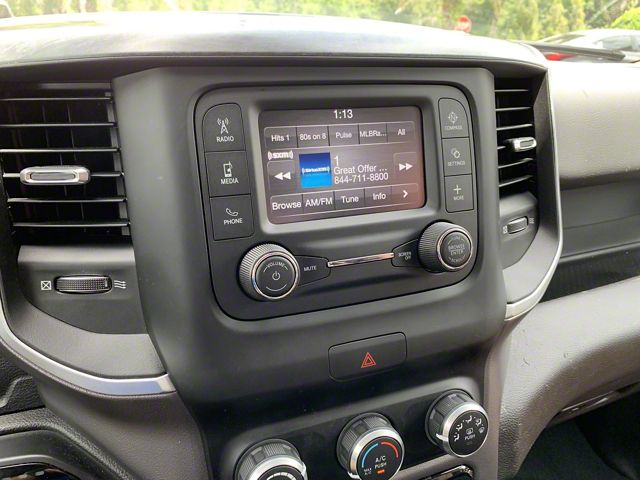 Infotainment UAA SiriusXM Radio Uconnect 3 with 5-Inch Display with Aftermarket Magnetic Roof Mounted Antenna (19-24 RAM 1500)