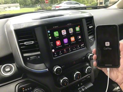Infotainment UAM Radio Uconnect 4 with 8.4-Inch Display with Apple CarPlay, Android Auto and without SiriusXM Radio Upgrade (19-24 RAM 1500 Big Horn, Rebel, Tradesman)