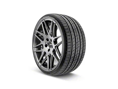 Nexen N'Fera SU1 Tire (28" - 245/40R20)