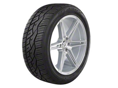 NITTO NT420V All-Season Tire (29" - 275/40R20)