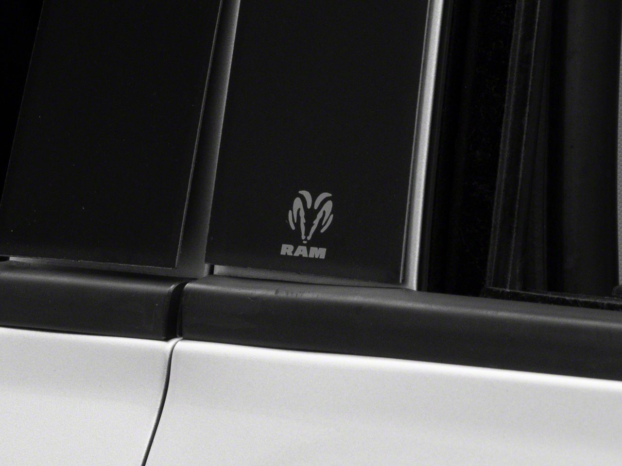 RAM Licensed by RedRock RAM 1500 Black Platinum Pillar Posts 402522BP ...