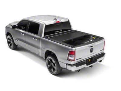 Roll-N-Lock E-Series Retractable Bed Cover (23-25 Colorado w/ StowFlex Tailgate)