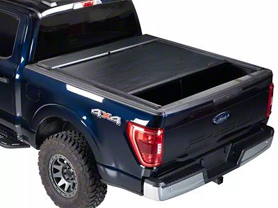 Roll-N-Lock A-Series XT Retractable Bed Cover (20-25 Sierra 2500 HD w/ 6.90-Foot Standard Box)