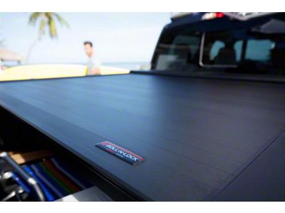 Roll-N-Lock E-Series Retractable Bed Cover (15-19 Sierra 2500 HD w/ 6.50-Foot Standard Box)