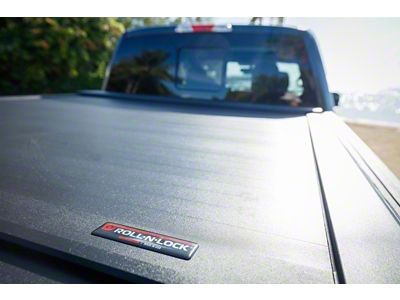 Roll-N-Lock E-Series Retractable Bed Cover (20-25 Silverado 3500 HD w/ 6.90-Foot Standard Box)