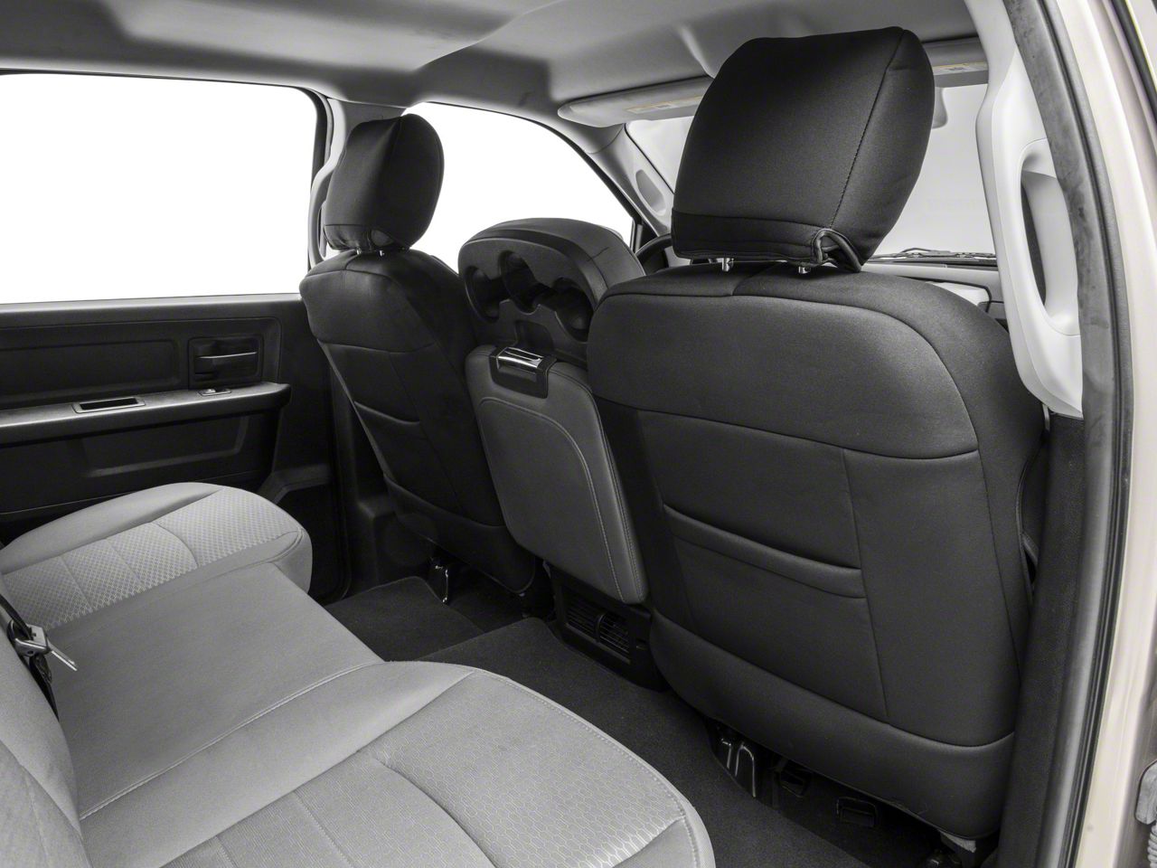 https://www.americantrucks.com/image/rough-country-ram1500-neoprene-front-seat-covers-black-91028.R111776_alt1.jpg