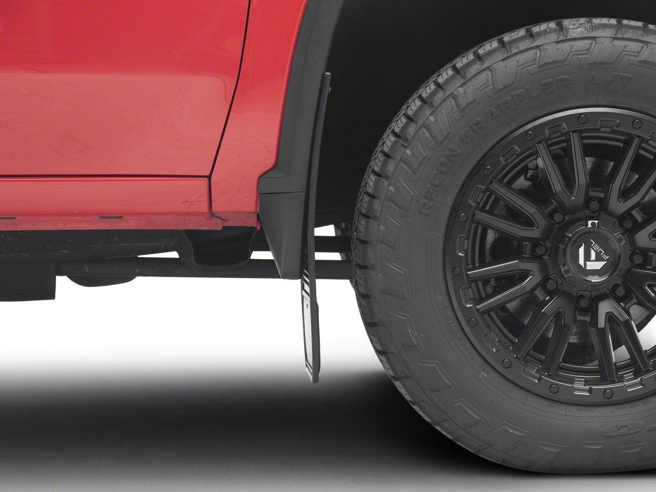 【102.4ドル分 】アメリカ  大量 まとめ Silverado 2500 No-Drill Mud Flaps; Front and Rear (20-26 Silverado