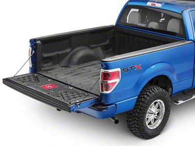 Tailgate Pong (04-14 F-150)