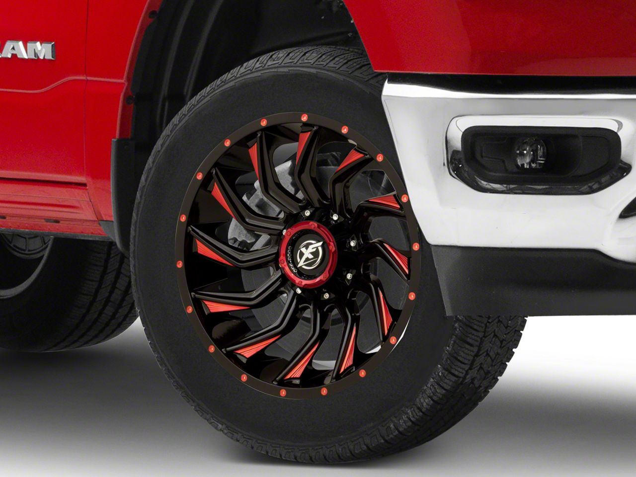 sOMEThING Yuiga マットレッド / ブラックリム XF Offroad RAM 1500 XF-224 Gloss Black Red Milled 6-Lug Wheel